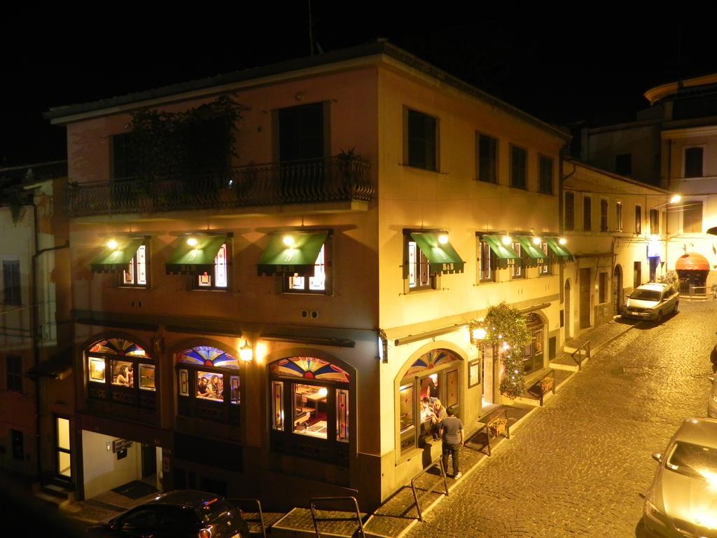Gente Di Notte Hotel Frascati Luaran gambar