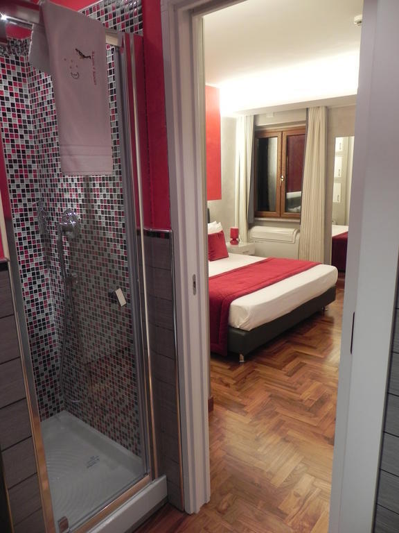 Gente Di Notte Hotel Frascati Luaran gambar